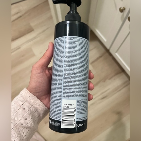 Schwarzkopf chroma ID bonding color mask - Picture 3 of 3